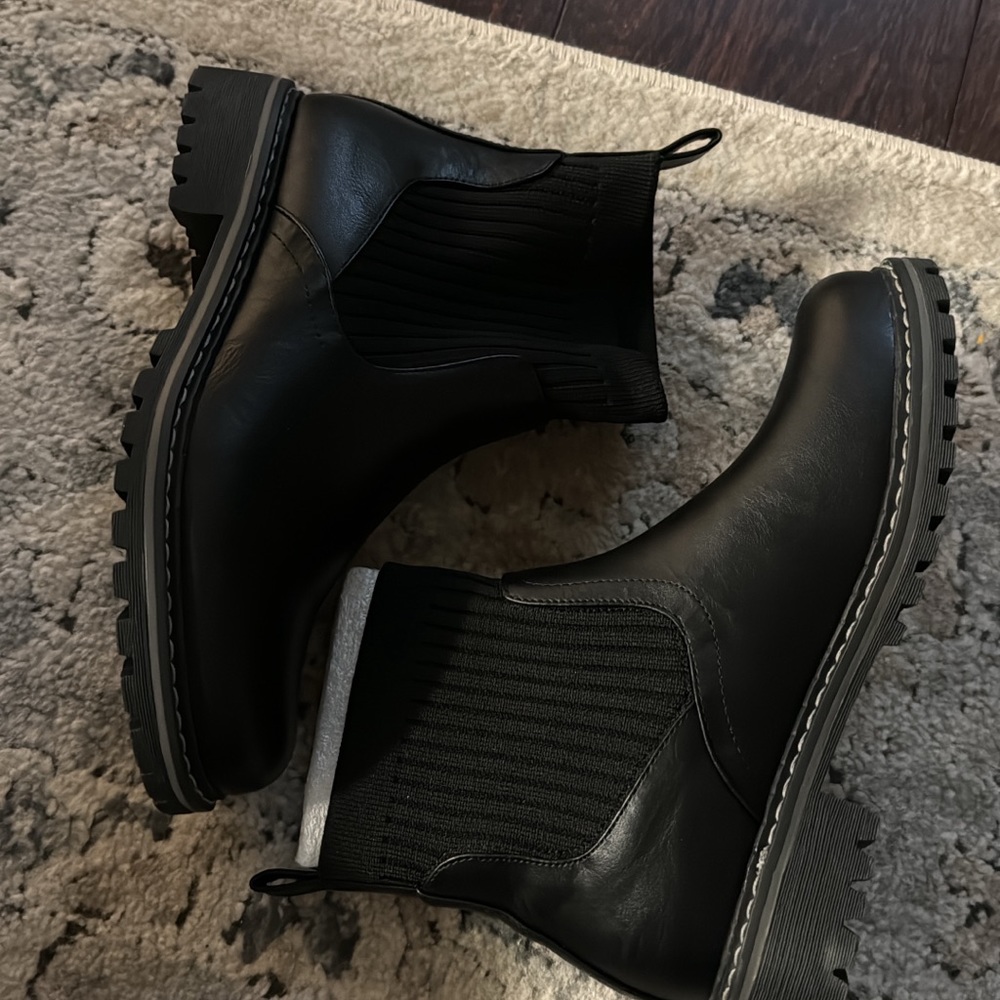 Black boots